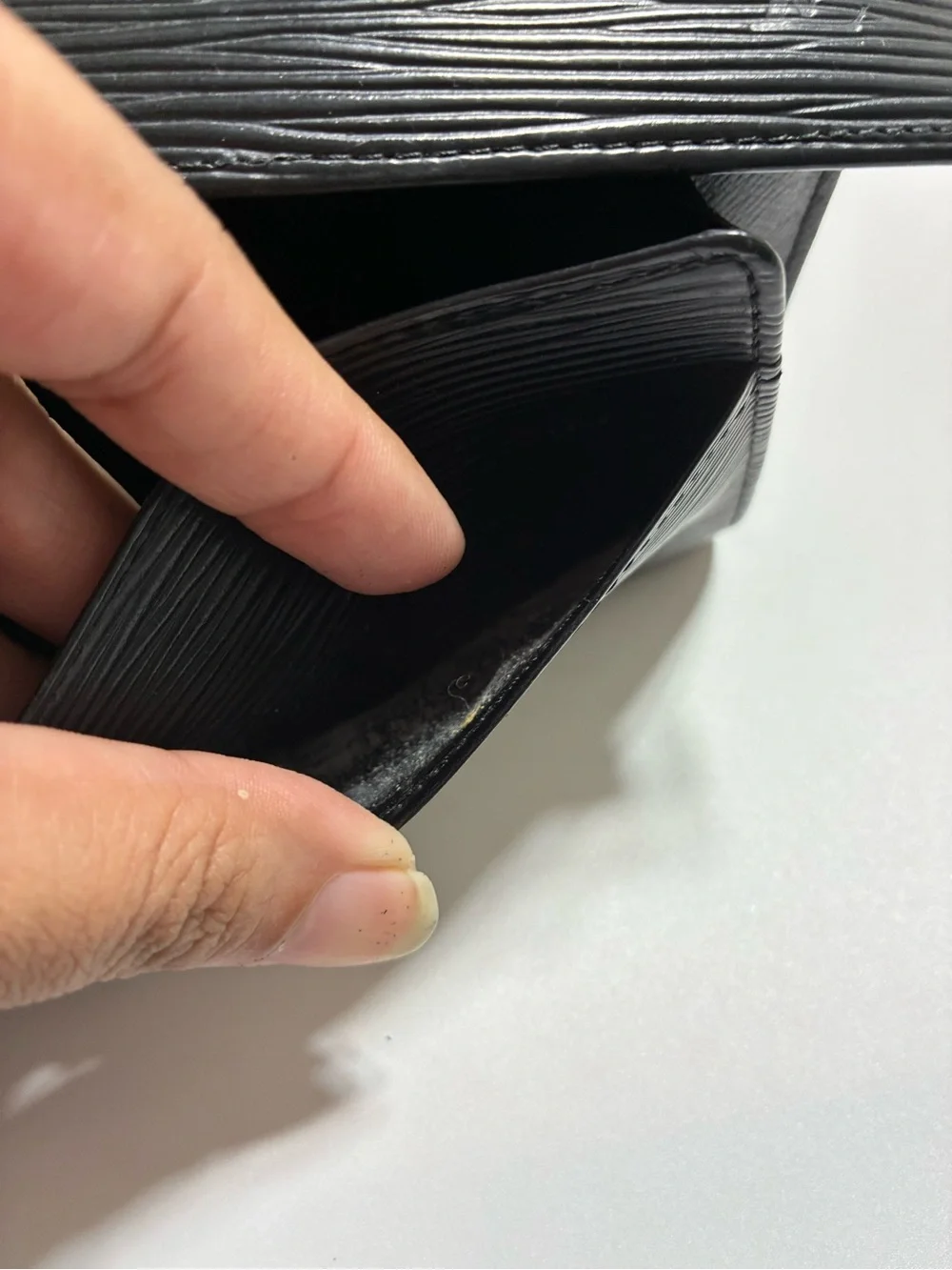 Louis Vuitton elegant louis